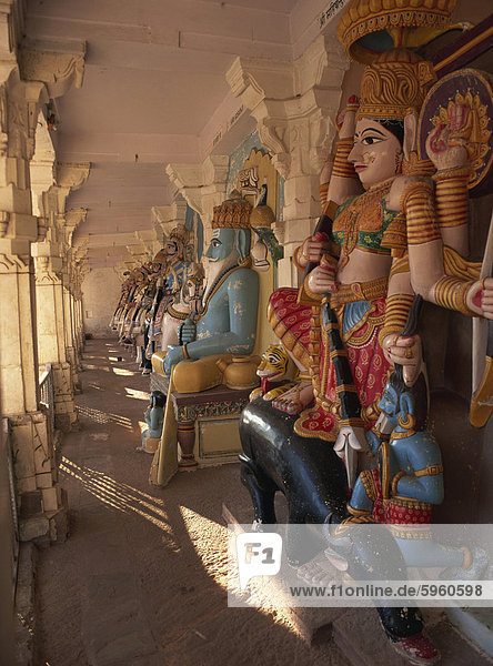 Halle der Helden wie Götter und lokalen Herrscher  Mandor  in der Nähe von Jodhpur  Rajasthan  Indien  Asien