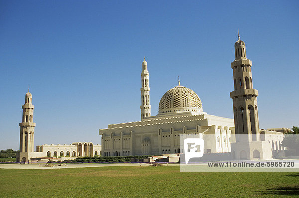Sultan Qaboos Grand Moschee  erbaut 2001  Ghubrah  Muscat  Oman  Naher Osten