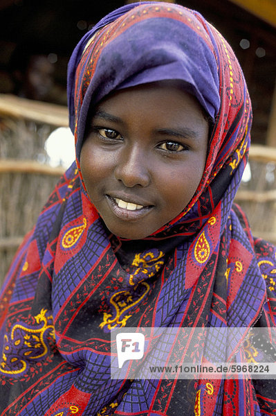 Porträt eines somalischen Mädchen  Dadaab  Kenia  Ostafrika  Afrikas