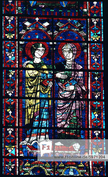 Zwei Engel in Glasmalerei im zentralen Chor  aus dem 12. Jahrhundert  Kathedrale von Chartres  UNESCO Weltkulturerbe  Chartres  Eure-et-Loire  Frankreich  Europa