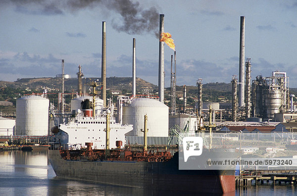Öl-Raffinerie  Willemstad  Curacao  Niederländische Antillen  Westindische Inseln  Karibik  Mittelamerika