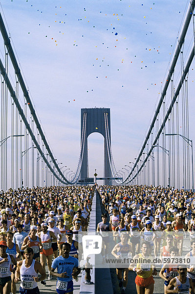 Läufer  Marathon  New York  New York State  Vereinigten Staaten von Amerika  Nordamerika