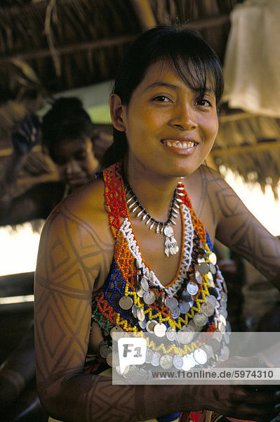 Embera Indian woman  Soberania Forest National Park  Panama  Central America