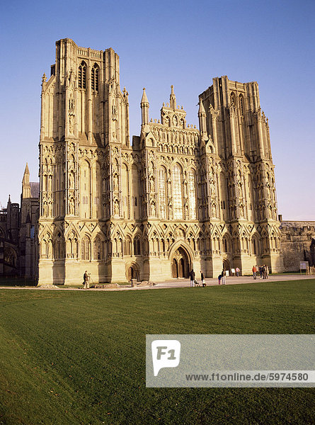 Westfront  St. Andrew 's Cathedral  Wells  Somerset  England  Vereinigtes Königreich  Europa