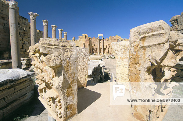 Severan Basilika  Leptis Magna  UNESCO Weltkulturerbe  Tripolitanien  Libyen  Nordafrika  Afrika