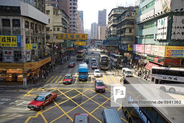 Straßenszene  Nathan Road  Mongkok  Kowloon  Hong Kong  China  Asien