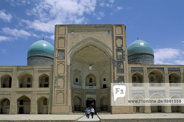 Mir-i-Arab Medresse Fassade  Bukhara  Uzbekistan  Zentral-Asien  Asien