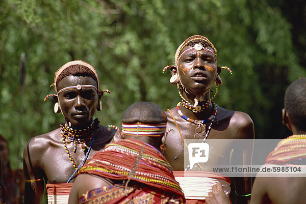 Samburu-Krieger  die tanzen  Kenia  Ostafrika  Afrika