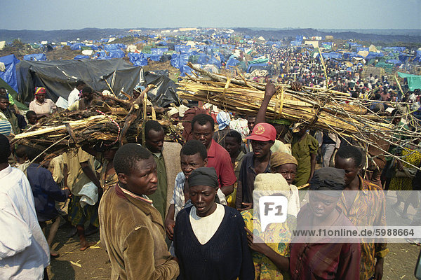 Flüchtlinge aus Krieg  Xatale Camp  Zaire  Afrika
