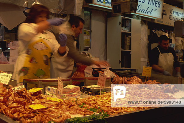 Fisch Stand auf dem Markt  Valencia  Spanien  Europa