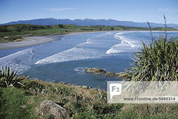 Surf Rollen auf menschenleere Strände  Greymouth  Westland  west coast  Südinsel  Neuseeland  Pacific
