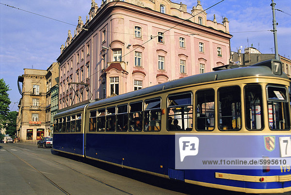 Straßenbahn in die Altstadt  Cacovie  Polen