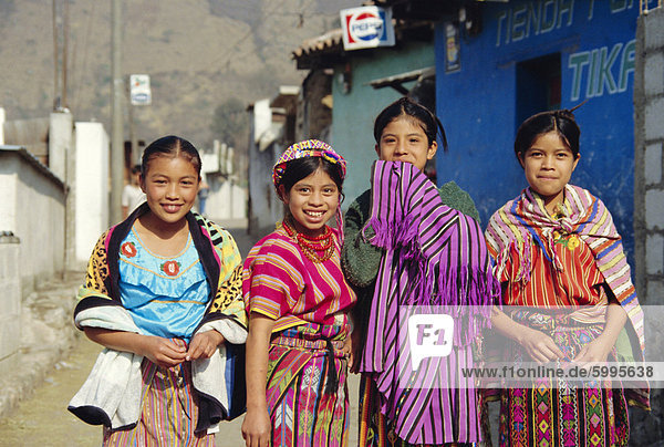 Quiche Mädchen  Zunil  Quatemala  Zentral-Amerika
