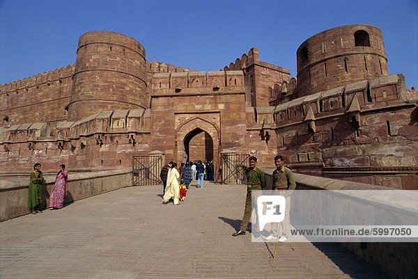 Red Fort  built by Akbar in 1565  completed by Aurangzeb  UNESCO World Heritage Site  Agra  Uttar Pradesh state  India  Asia