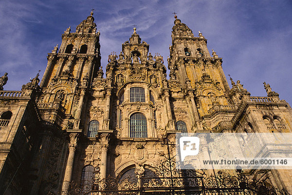 Außenfassade  die Datierung von 1750  der Kathedrale von Santiago de Compostela  christlichen Wallfahrtsort Santiago de Compostela  UNESCO World Heritage Site  Galizien  Spanien  Europa