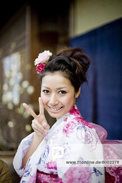 Ein Tourist-Verison von einer Geisha  Tokio  Japan  Asien