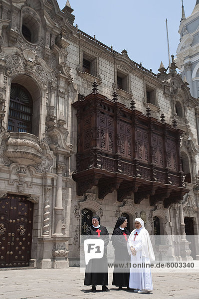 Das Erzbischöfliche Palast in der Nähe der Basilica Kathedrale von Lima  Lima  Peru  Südamerika