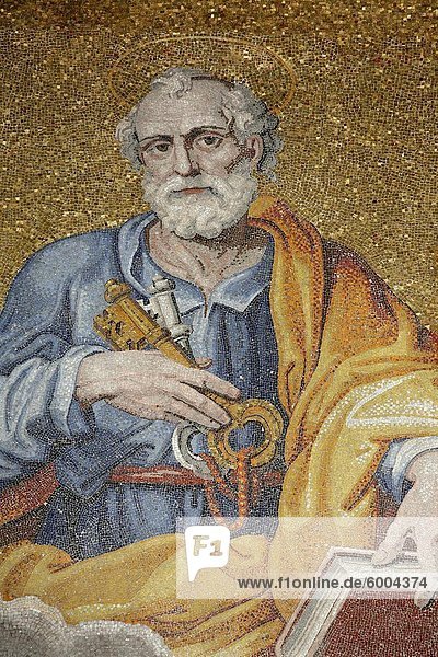 Mosaik-Darstellung von St. Peter in der Basilika St. Peter  Vatikan  Rom  Latium  Italien  Europa