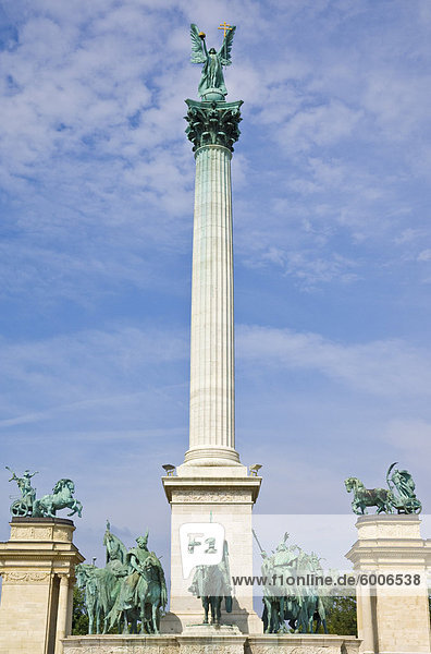 The Millennium monument  with archangel Gabriel on top  Heroes' Square (Hosok ter)  Budapest  Hungary  Europe