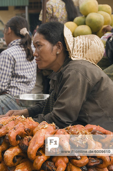 Enten zu verkaufen auf dem Markt  Kambodscha  Indochina  Südostasien  Asien