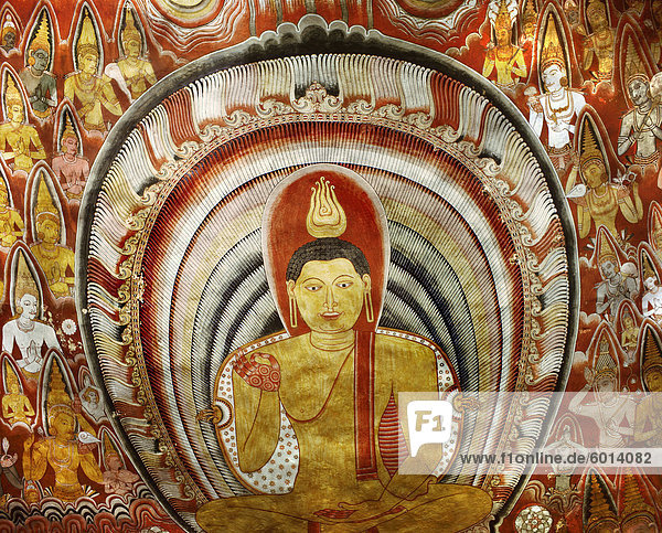 Painting inside Buddhist cave temple of Dambulla  UNESCO World Heritage Site  Sri Lanka  Asia