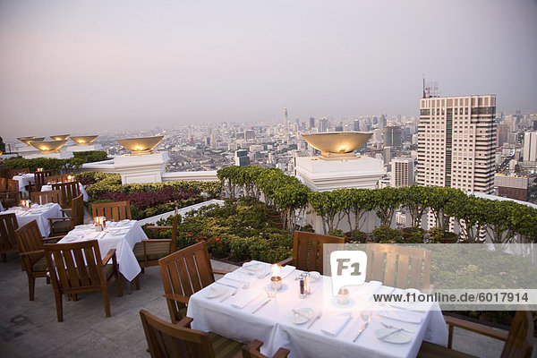 Sirocco Bar und Restaurant  State Tower  Silom Bezirk  Bangkok  Thailand  Südostasien  Asien