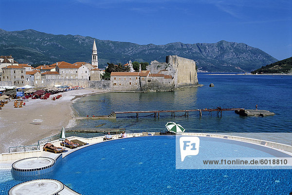 Blick über die Altstadt  Budva  die Riviera von Budva  Montenegro  Europa