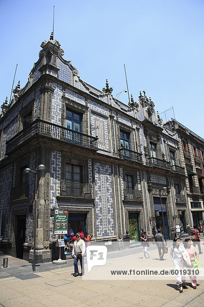 Sanborns department store  Casa de los Azulejos (House of Tiles)  originally a palace  Mexico City  Mexico  North America