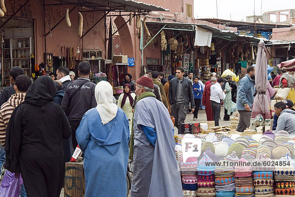 Der Souk  Marrakesch (Marrakech)  Marokko  Nordafrika  Afrika