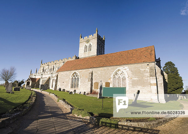 Die älteste Sächsische Kirche in Warwickshire  Wootten Wawen  nahe Stratford-upon-Avon  Warwickshire  England  Vereinigtes Königreich  Europa