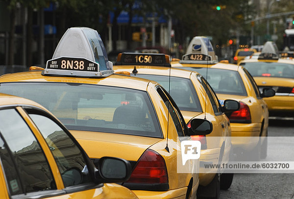 Taxis  Manhattan  New York City  New York  Vereinigte Staaten von Amerika  Nordamerika