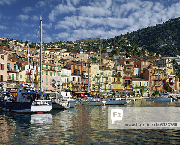 Hafen Frankreich Europa Gebäude Ufer Stadt Boot streichen streicht streichend anstreichen anstreichend Provence - Alpes-Cote d Azur