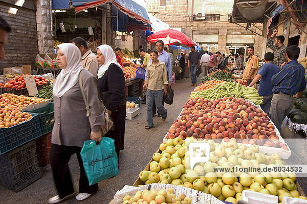 Obst und Gemüse Markt  Amman  Jordanien  Naher Osten