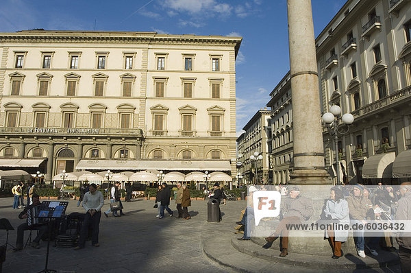 Die Piazza della Republica  Florenz  Toskana  Italien  Europa