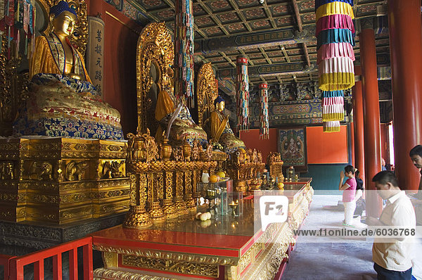 Yonghe Gong Tibetan Buddhist Lama Temple  Beijing  China  Asia