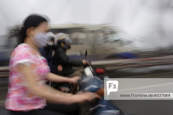 Verkehr Geschwindigkeiten durch Hanoi  Vietnam  Indochina  Südostasien  Asien
