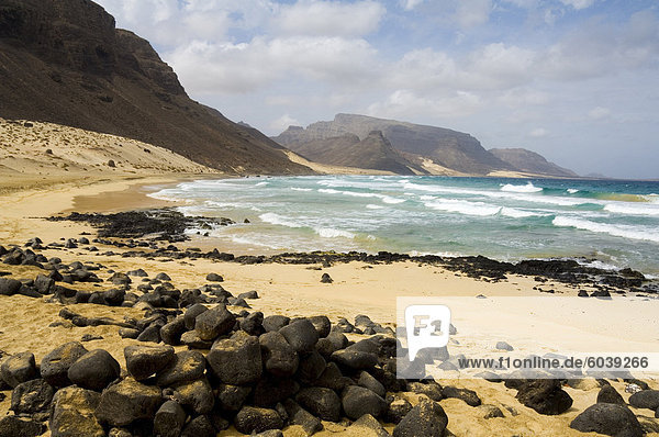 Einsame Strand von Praia Grande  Sao Vicente  Kapverdische Inseln  Afrika