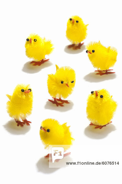 Dekoration Jungvogel Ostern
