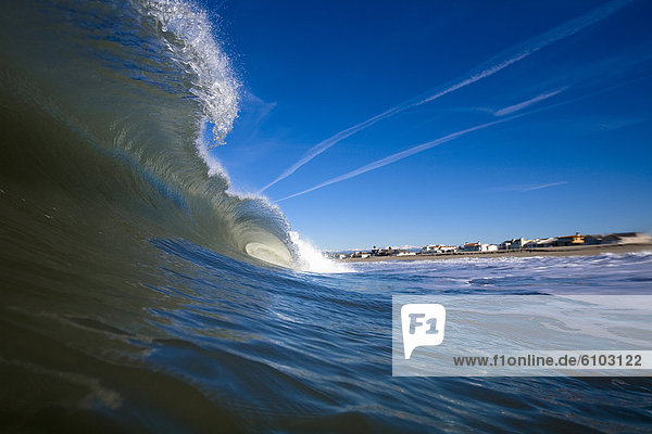 hoch  oben  Gezeiten  Treffer  treffen  Oxnard  California  Kalifornien  Wasserwelle  Welle
