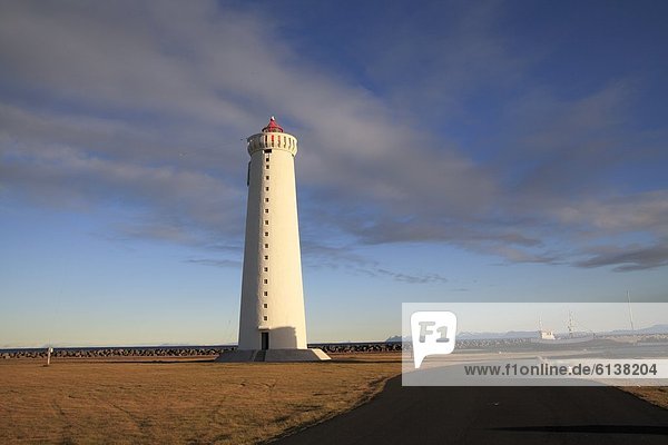 Leuchtturm von Gardur auf der Halbinsel Reykjanes im Morgenlicht  Island