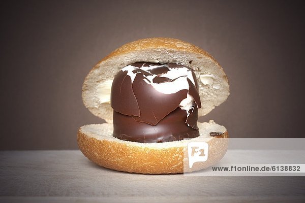 chocolate marshmallow bun