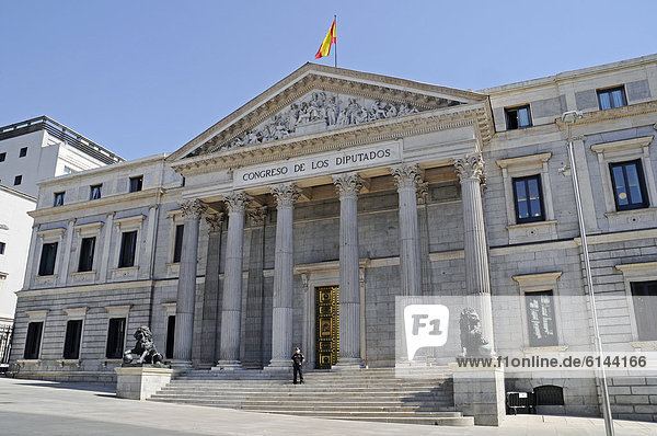 Madrid Hauptstadt Europa Wachmann Abgeordnetenhaus Spanien