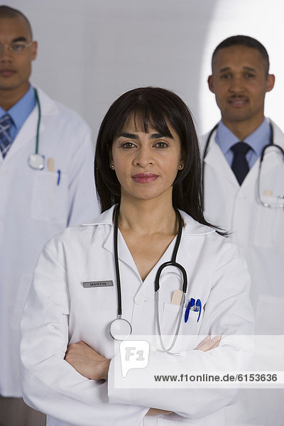 Portrait  Arzt  multikulturell