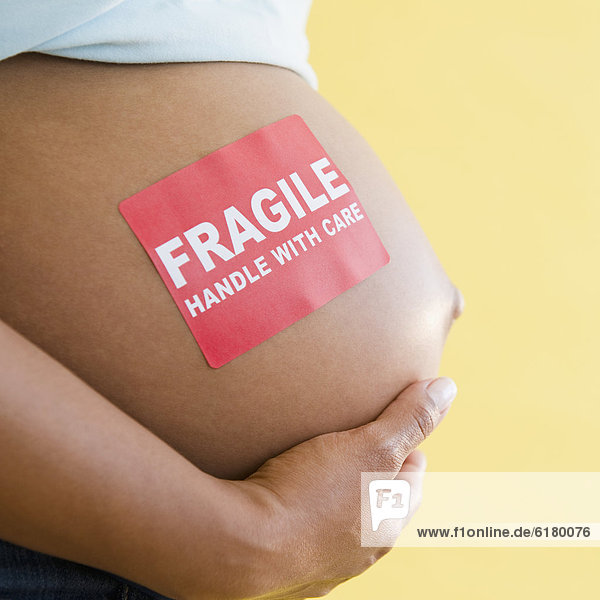 hoch  oben  nahe  Frau  schwarz  Schwangerschaft  Etikett
