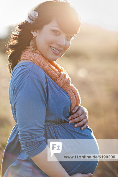 Frau  halten  mischen  Schwangerschaft  Mixed