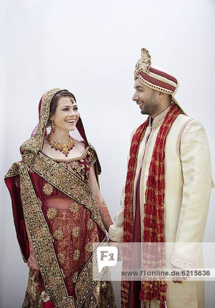 Braut  Bräutigam  Hochzeit  Tradition  Kleidung  Indianer