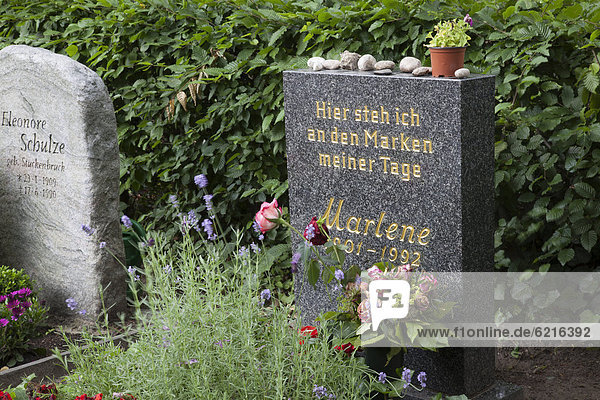 Grab von Marlene Dietrich  Berlin  Deutschland  Europa