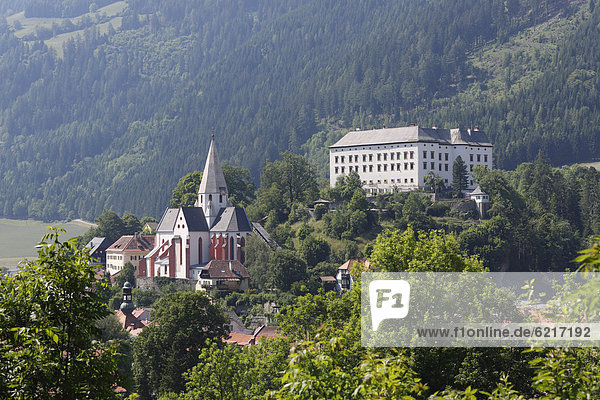 Schloss Obermurau und Matthäuskirche  Murau  Steiermark  Österreich  Europa  ÖffentlicherGrund