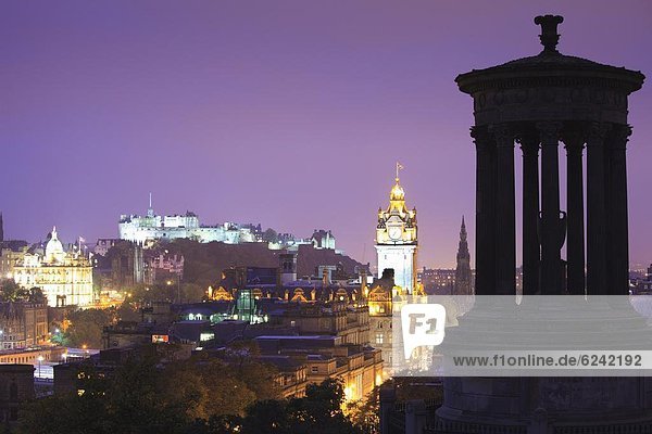 Stadtansicht  Stadtansichten  Edinburgh  Hauptstadt  Europa  sehen  Palast  Schloß  Schlösser  Großbritannien  Abenddämmerung  Lothian  Schottland