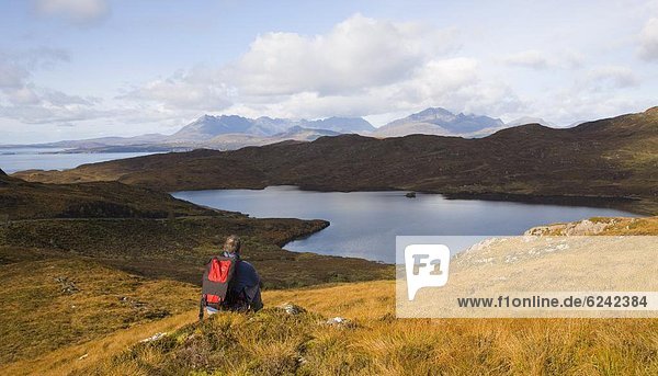 entfernt  Europa  sehen  Großbritannien  Hügel  wandern  Highlands  See  Distanz  Isle of Skye  Schottland